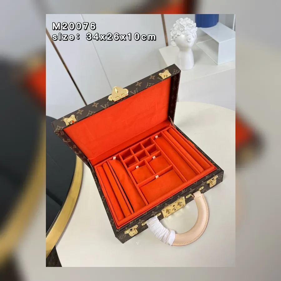 精致首饰展示款产品图